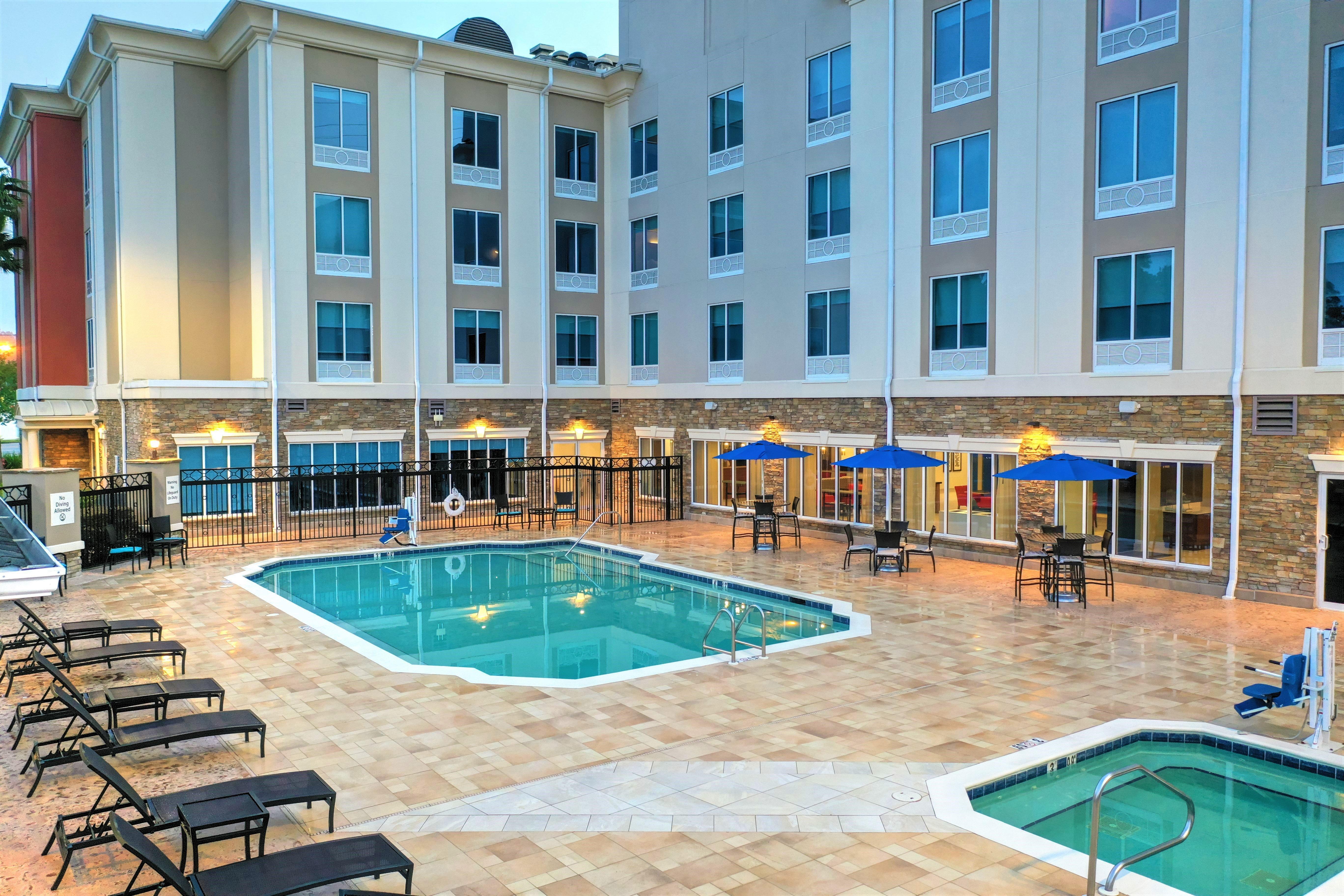 Holiday Inn Express Hotel & Suites Mobile Saraland By Ihg Exterior foto