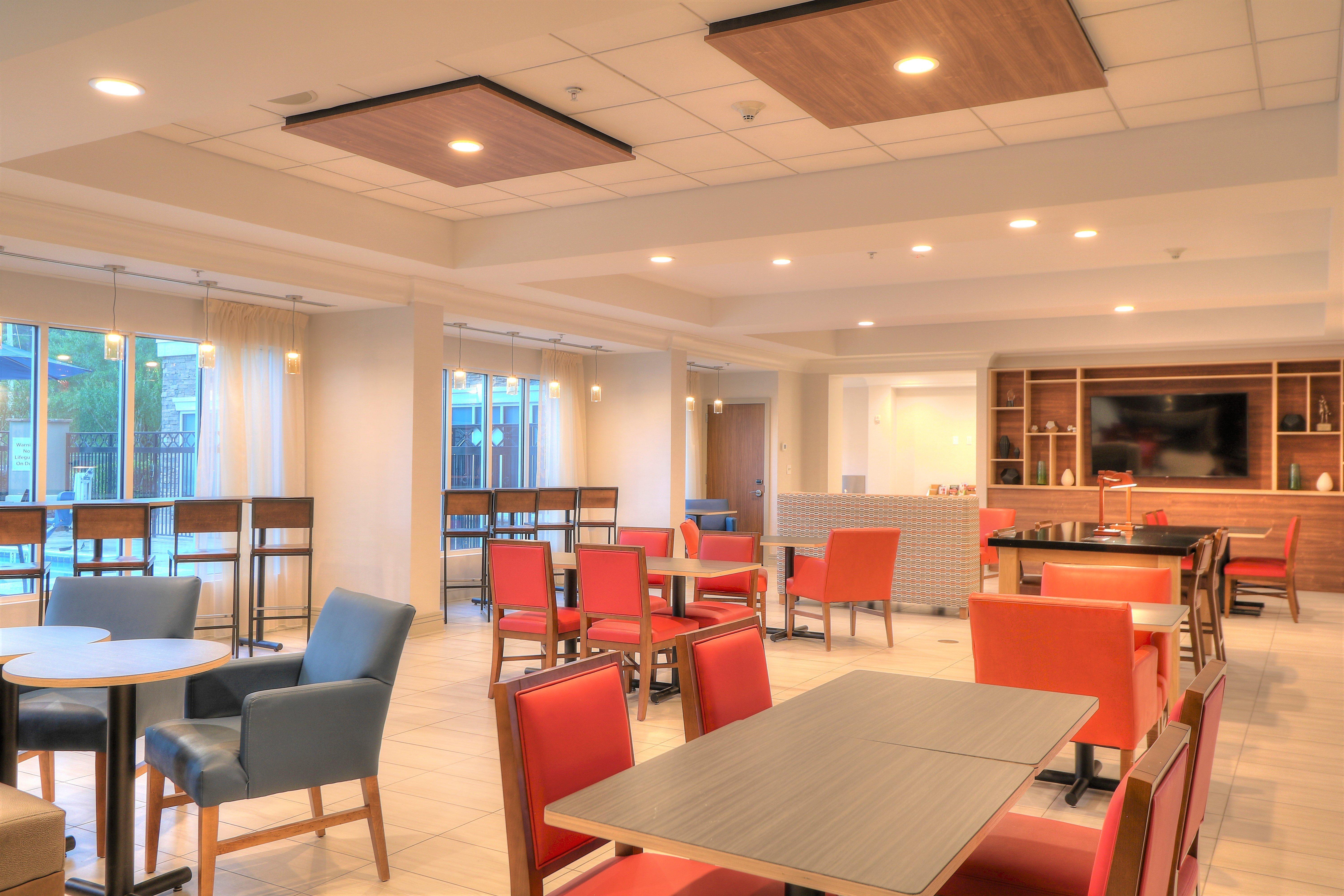 Holiday Inn Express Hotel & Suites Mobile Saraland By Ihg Exterior foto